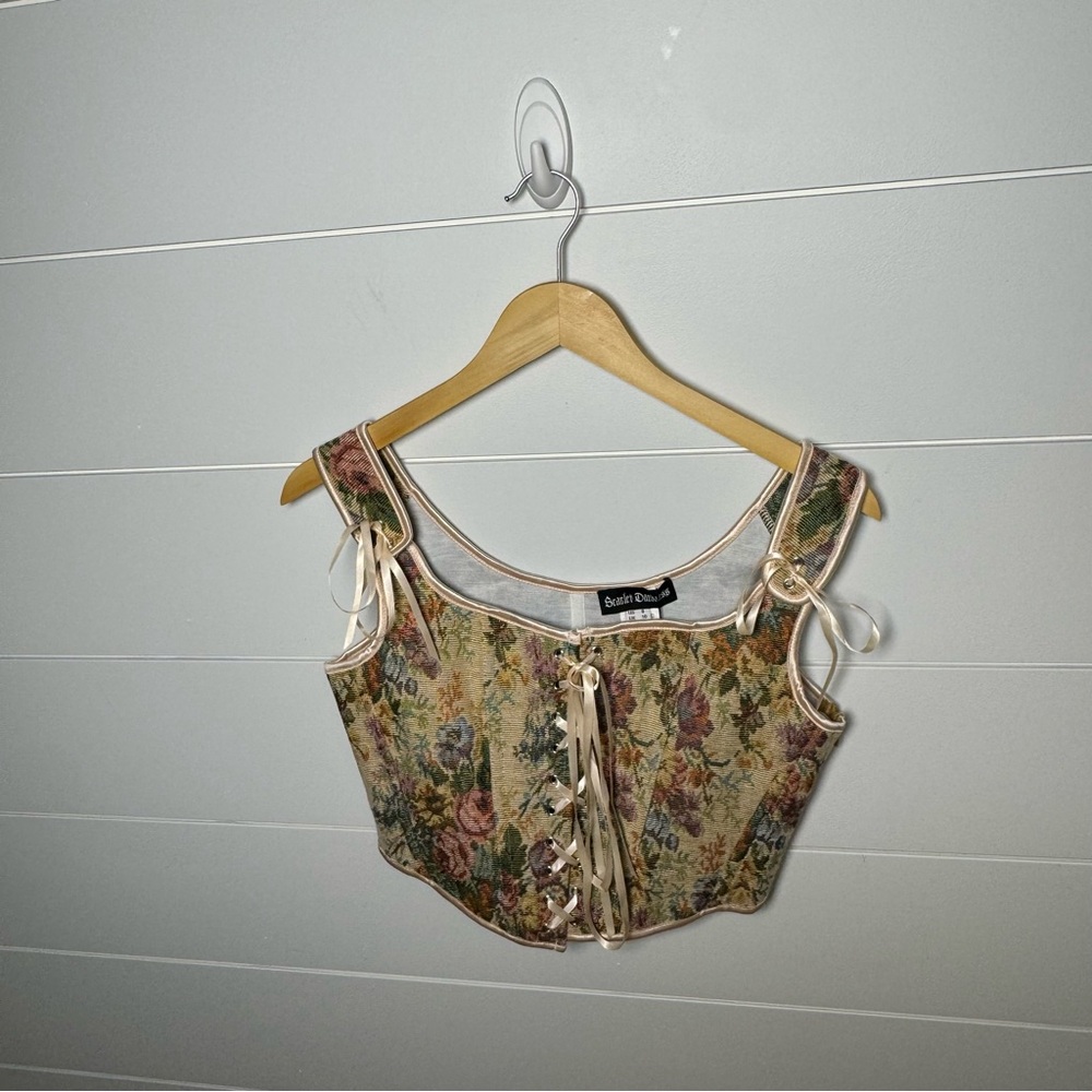 Vintage-Inspired Floral Lace-Up Corset Top